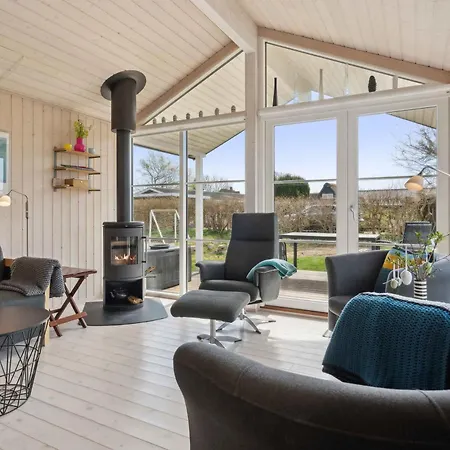8-person Close To Childfriendly Holiday home Borkop